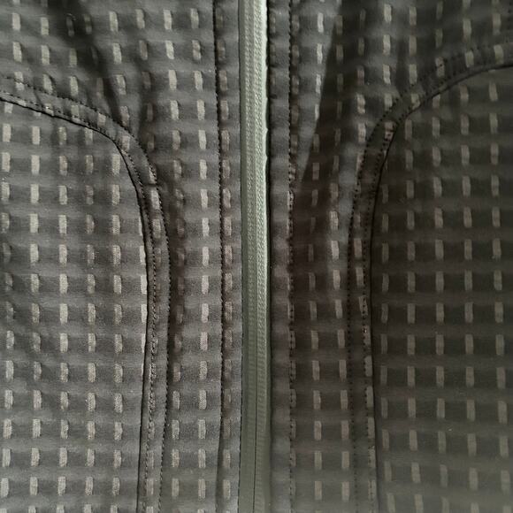 Lululemon Water-Repellent Grid Fleece Hiking Jacket – Black/ Grey – Size 4(NWOT) - Picture 12 of 16